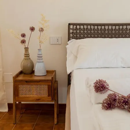 Pozzo Traverso Casale Country house Leporano