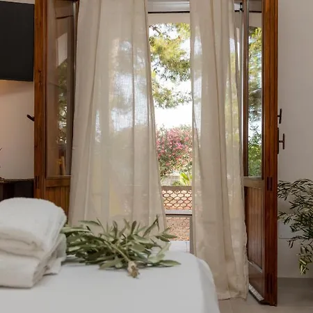 Pozzo Traverso Casale Country house *