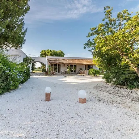Pozzo Traverso Casale Country house *